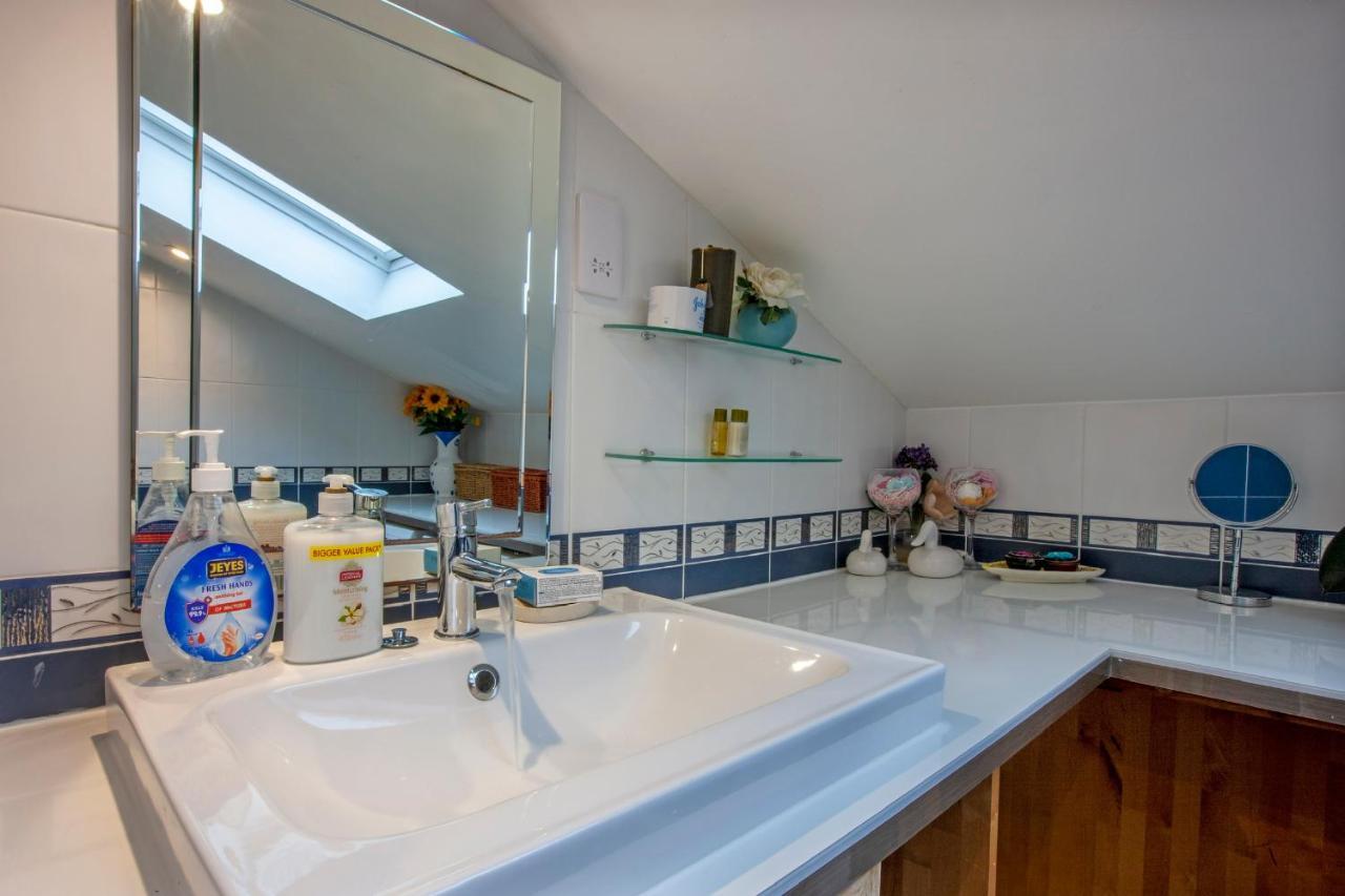 Premium 2Nd Floor 2 Bed Apt Sleeps 4 Adults In Oban Town Exterior photo
